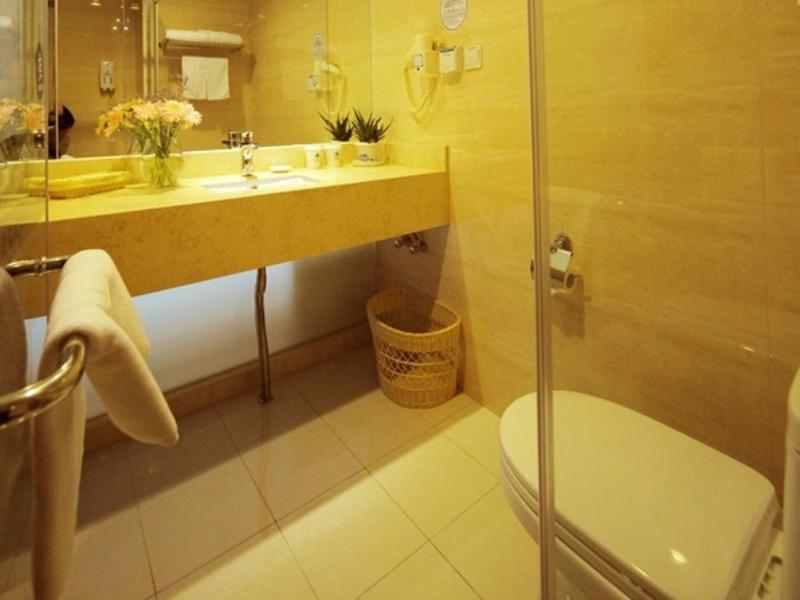 Greentree Inn Shanghai West Huaxia Road Metro Station Express Hotel מראה חיצוני תמונה