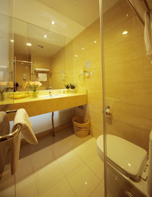 Greentree Inn Shanghai West Huaxia Road Metro Station Express Hotel חדר תמונה