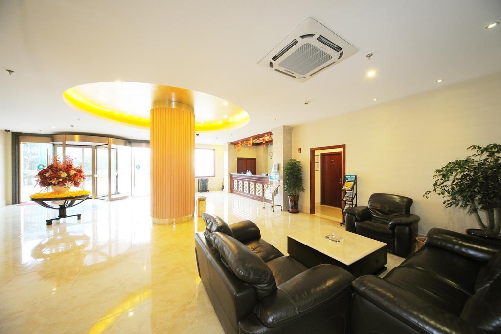 Greentree Inn Shanghai West Huaxia Road Metro Station Express Hotel מראה חיצוני תמונה