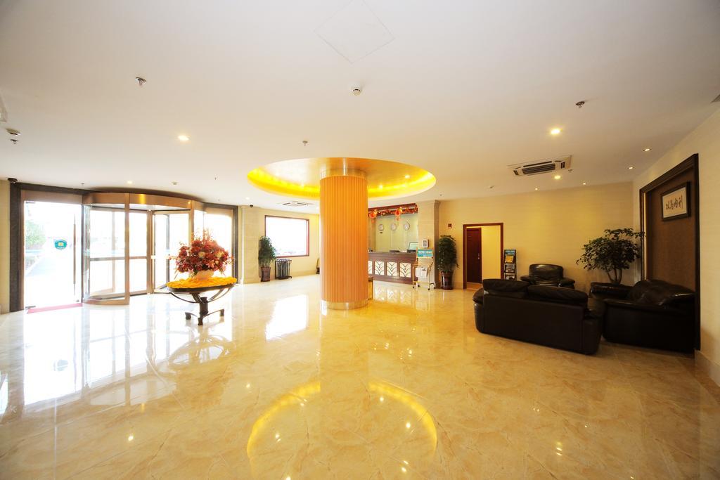 Greentree Inn Shanghai West Huaxia Road Metro Station Express Hotel מראה חיצוני תמונה