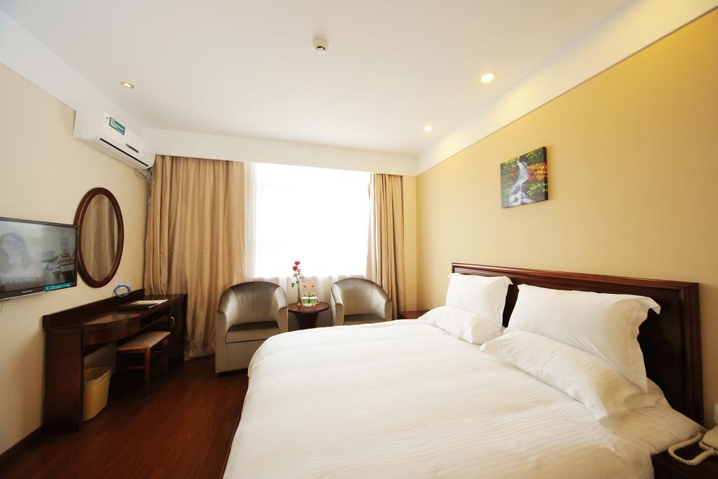 Greentree Inn Shanghai West Huaxia Road Metro Station Express Hotel חדר תמונה