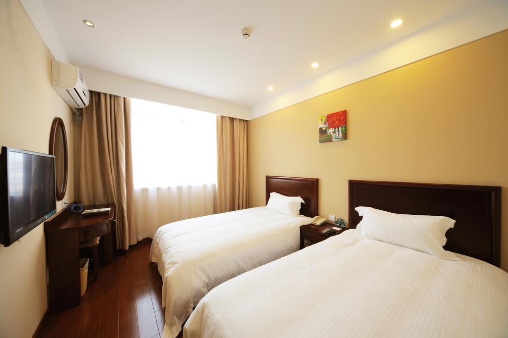 Greentree Inn Shanghai West Huaxia Road Metro Station Express Hotel חדר תמונה