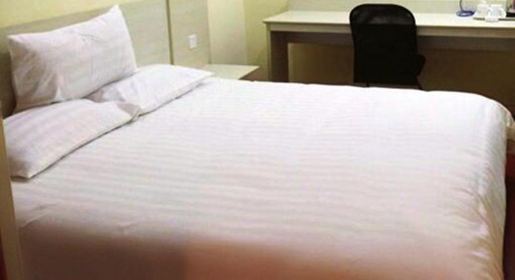 Greentree Inn Shanghai West Huaxia Road Metro Station Express Hotel מראה חיצוני תמונה